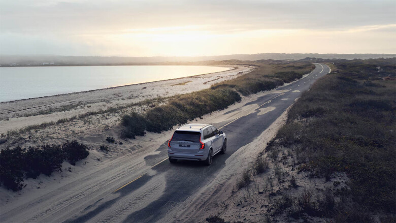 Volvo XC90 2.0 B5P Plus Pro Black Edition 5dr AWD Geartronic Petrol Estate